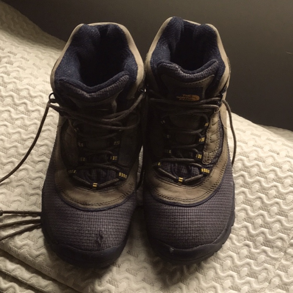Men’s north face, hiking boots, size 8.5